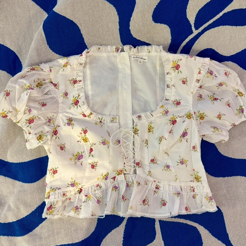 For love and lemons white floral top